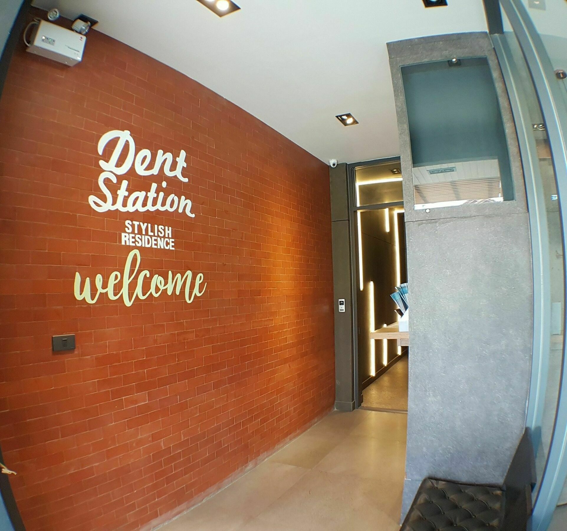 فندق Dent Station Resident Phuket المظهر الخارجي الصورة